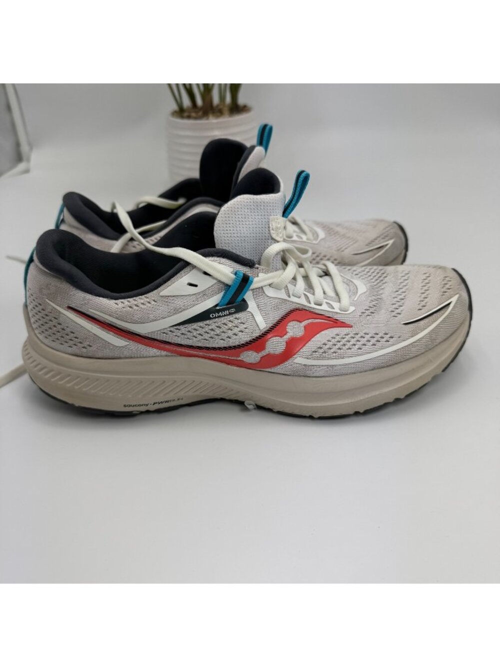 Saucony Omni 21 S10762-31 Athletic Sneaker Women's 9 White Mesh Training Running